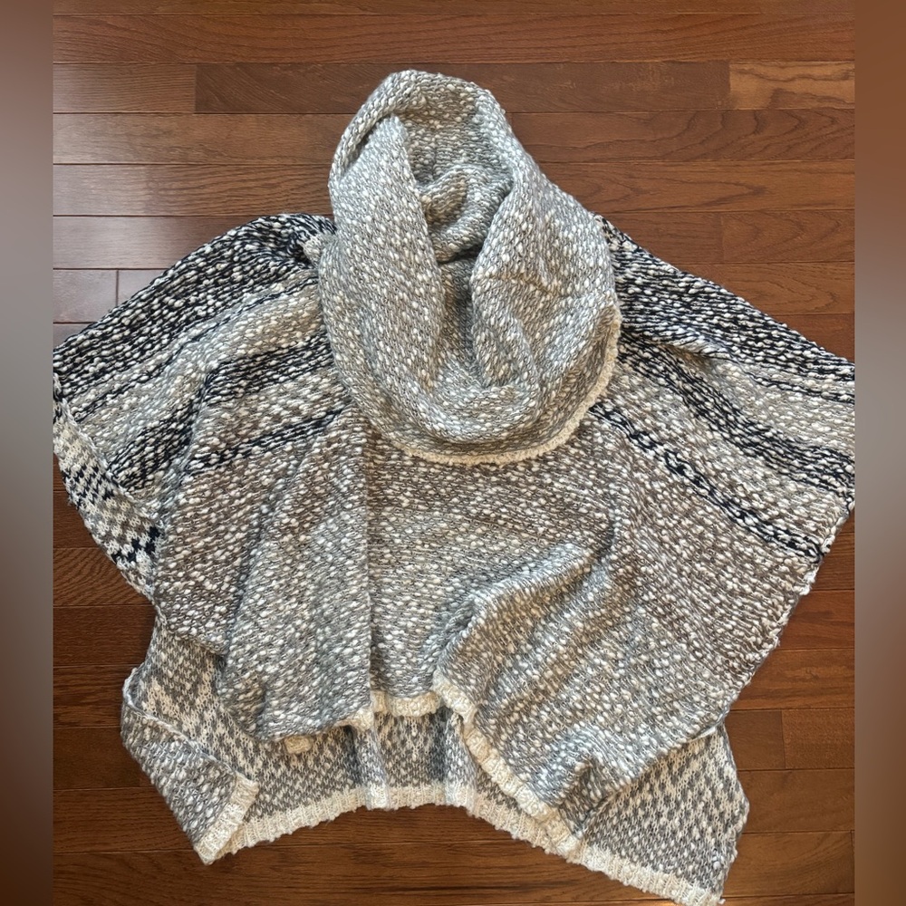 Karlie O/S cowl neck open knit sweater poncho EUC
